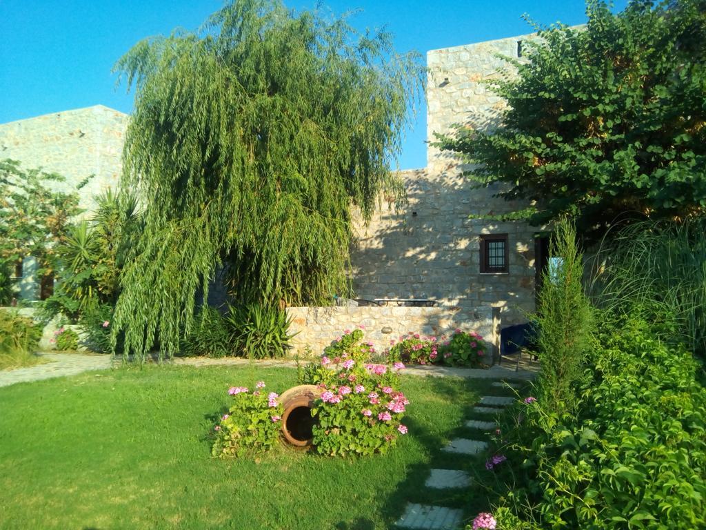 Ktima Petalea Villa Гитио Екстериор снимка