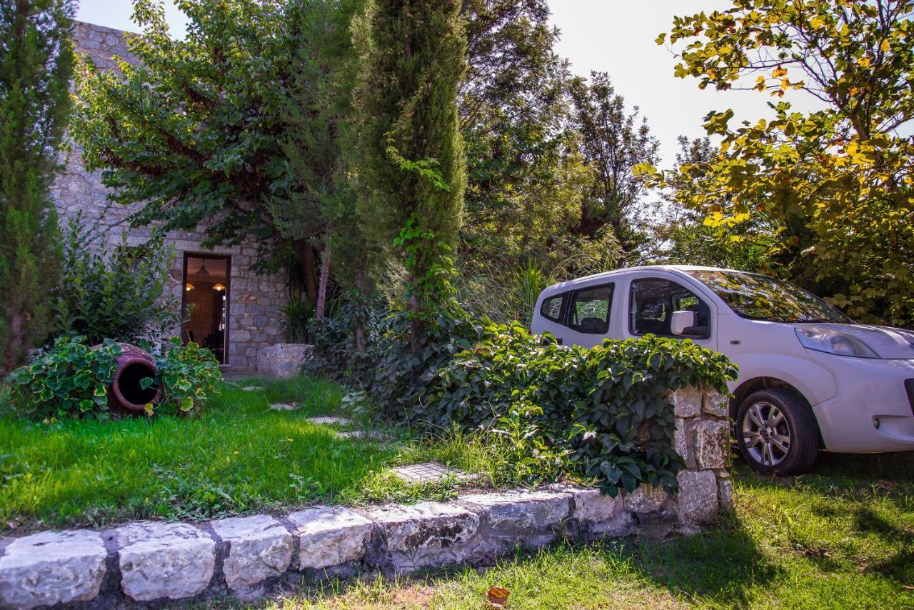 Ktima Petalea Villa Гитио Екстериор снимка