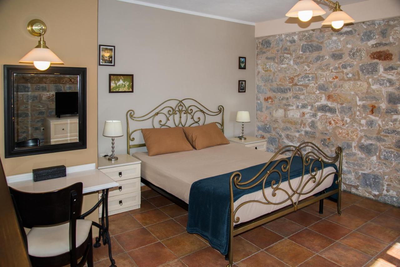 Ktima Petalea Villa Гитио Екстериор снимка